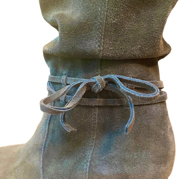 Olive Green Suede Boot Size 6 - Picture 10 of 17